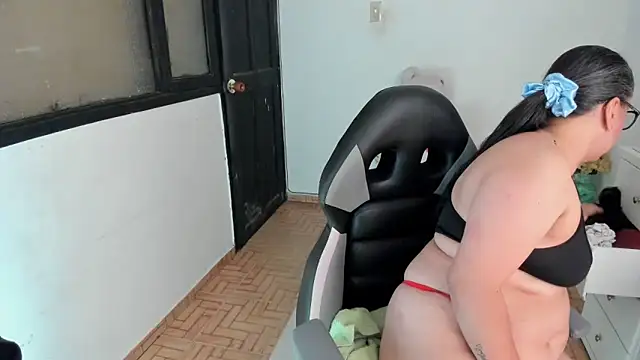 Snapshot of smile_sweetpao chatting on October 3, 2025, 12:24 pm smile sweetpao online show from October 3, 2025, 12:24 pm