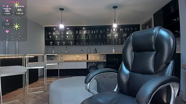 RenataReyes online show from March 13, 2026, 8:15 pm