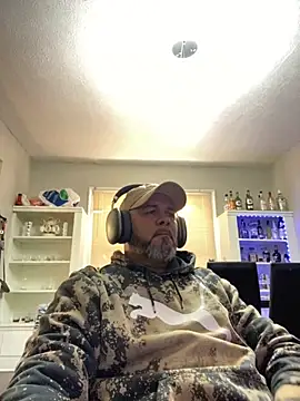 Snapshot of Cristian-Brayan chatting on October 27, 2025, 4:11 pm Cristian-Brayan online show from October 27, 2025, 4:11 pm