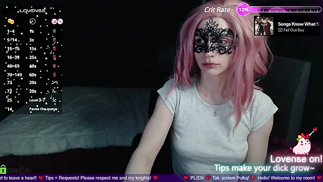 strawberry muffin online show from February 25, 2025, 5:58 pm