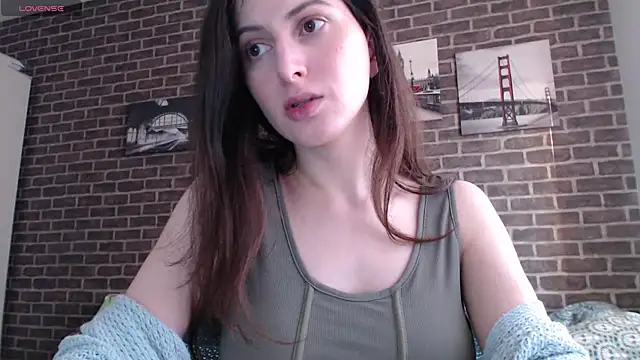  Hot Lady  online show from February 10, 2025, 5:19 pm