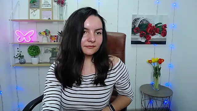 JasmineAsha online show from March 19, 2025, 1:07 pm