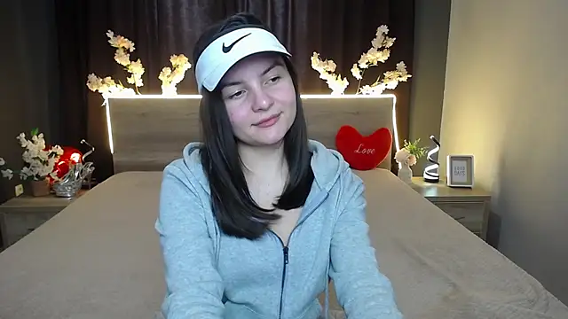 JasmineAsha online show from March 22, 2026, 8:07 am