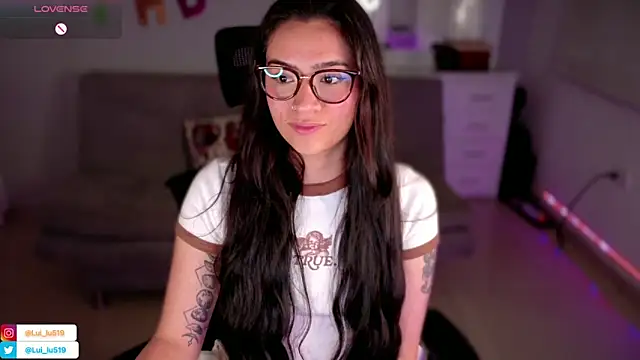 ImLui lu online show from March 11, 2025, 2:21 am