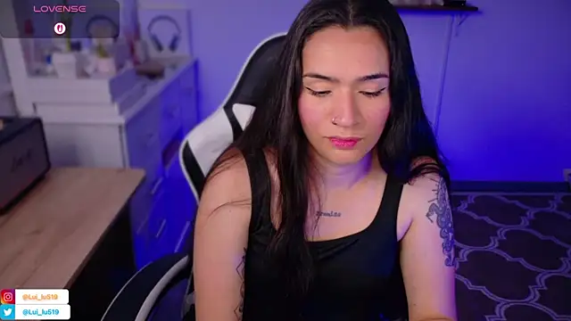 ImLui lu online show from December 2, 2025, 7:42 pm