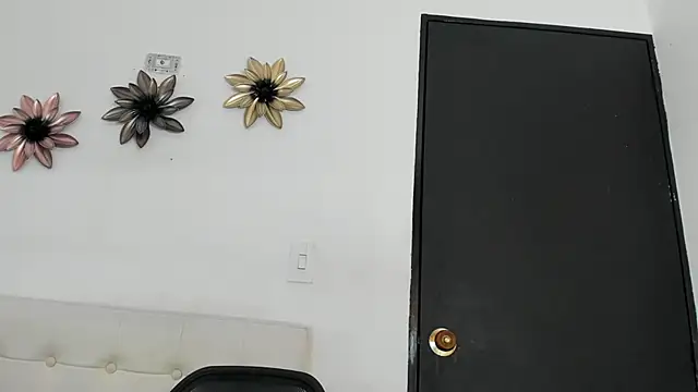 sarita loven online show from March 13, 2025, 10:47 am