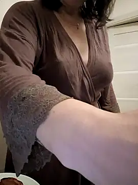 ROXOLANAA SEXY online show from April 16, 2026, 6:41 pm