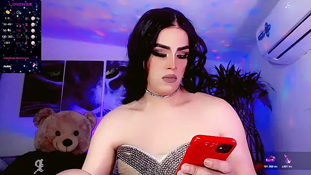 Sophiesweet5 online show from April 13, 2026, 5:13 am