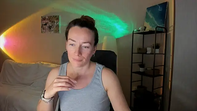 RebeccaMartinez online show from November 9, 2025, 7:28 am