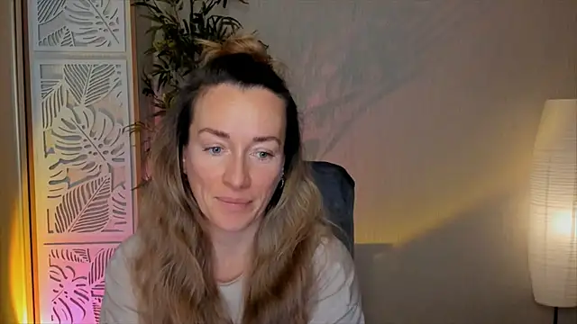 RebeccaMartinez online show from February 22, 2026, 5:30 am