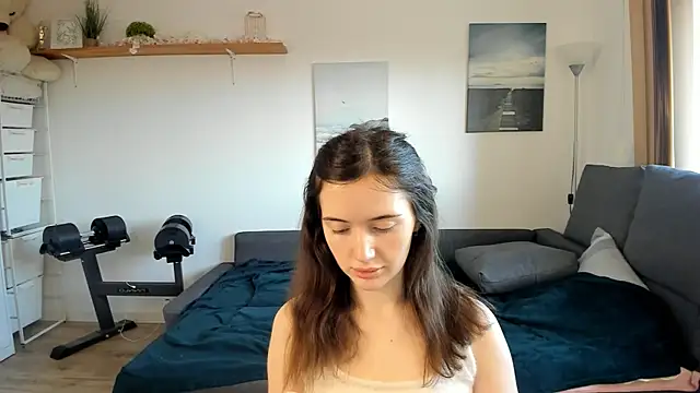 PollyFlame online show from March 4, 2025, 9:40 am