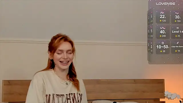 Phoenix Margo online show from September 10, 2025, 4:12 am