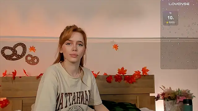 Phoenix Margo online show from September 24, 2025, 3:32 am