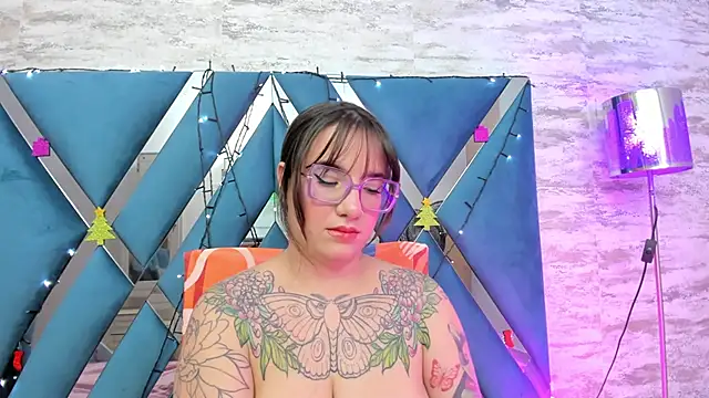 DEVA BLUE  online show from December 11, 2024, 8:04 am