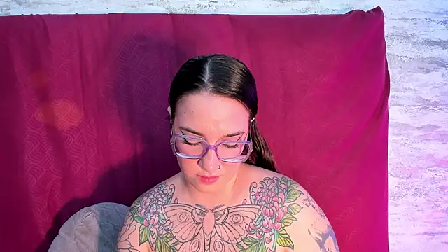 DEVA BLUE  online show from March 15, 2025, 2:24 am