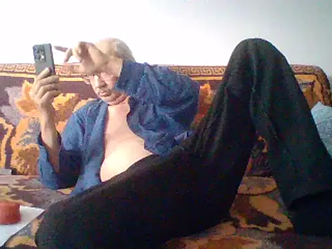 cumloverboyxx69 online show from February 8, 2025, 8:20 am