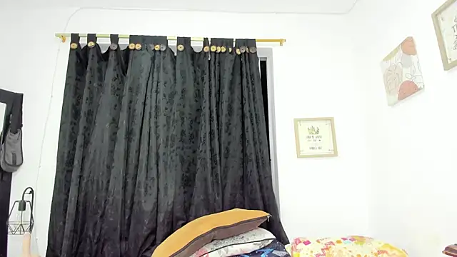 MANDY GIRL BBW online show from September 18, 2025, 9:44 am