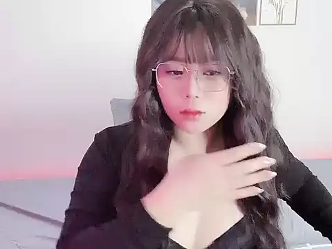   Lyly   online show from November 26, 2025, 1:50 am