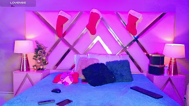 MalaikaBrown online show from December 18, 2025, 12:22 pm