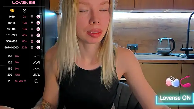 Olivia Bells online show from February 21, 2026, 9:38 pm