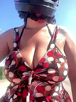 -Marivalda- online show from September 29, 2025, 5:07 pm