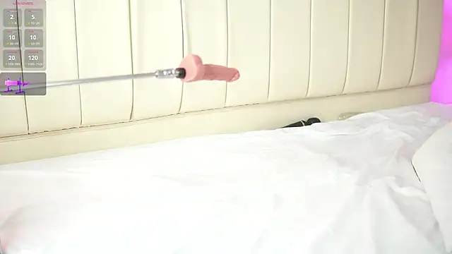 caroline adams  online show from March 12, 2025, 3:13 am