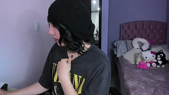 Room312  online show from February 1, 2025, 1:44 am