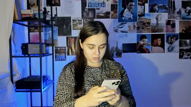 Tenderalise online show from December 11, 2024, 6:20 pm