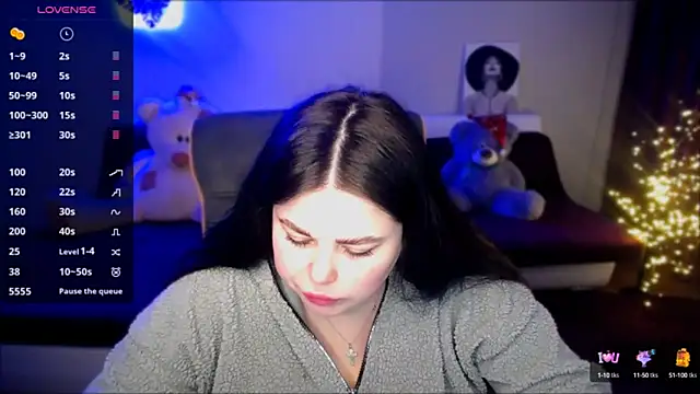 Emily Mo online show from January 13, 2025, 6:38 am