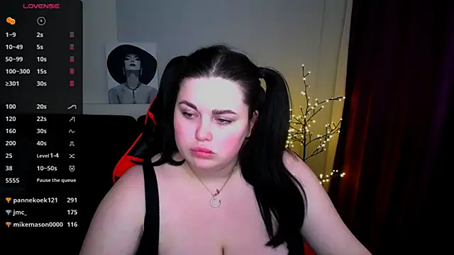 Emily Mo online show from February 8, 2025, 12:39 pm