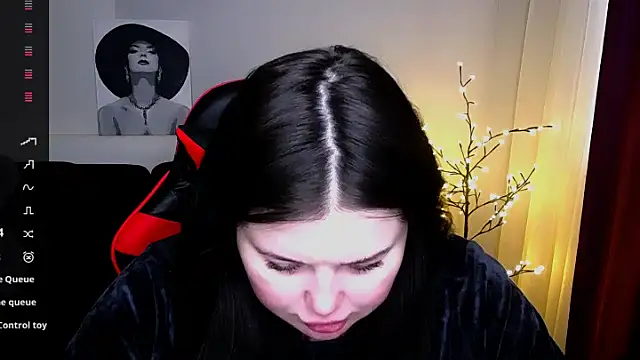 Emily Mo online show from February 14, 2025, 6:34 am