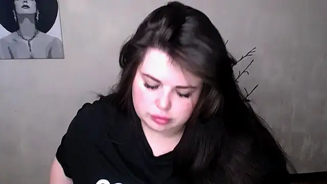 Emily Mo online show from September 19, 2025, 5:09 am