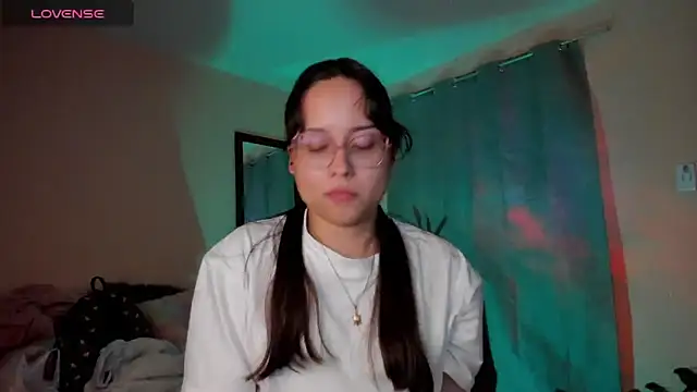 shantalc3rezo online show from February 28, 2026, 9:27 pm