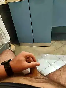 Snapshot of orsettoCum chatting on December 6, 2024, 10:19 pm orsettoCum online show from December 6, 2024, 10:19 pm