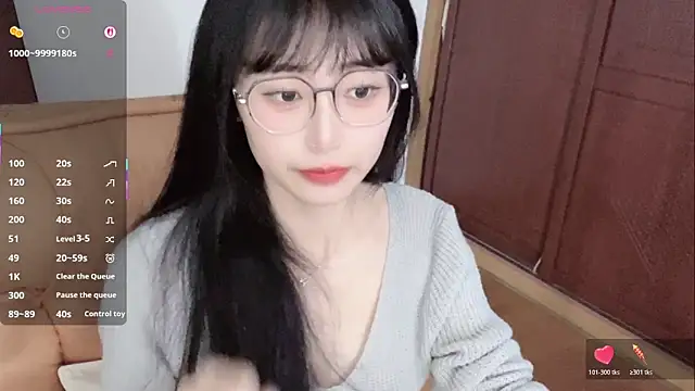 Snapshot of 4uoki chatting on May 2, 2026, 3:39 pm 4uoki online show from May 2, 2026, 3:39 pm