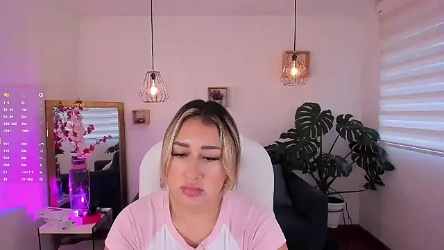 Snapshot of dina_ride chatting on September 18, 2025, 12:40 pm dina ride online show from September 18, 2025, 12:40 pm