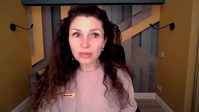 EllaLong online show from March 10, 2026, 12:21 pm