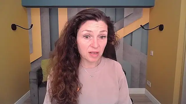 EllaLong online show from March 22, 2026, 12:30 pm