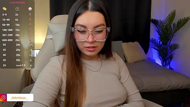 dakottaa  online show from November 27, 2025, 12:13 am