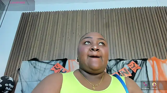 Snapshot of Saravy_Blandon chatting on October 28, 2025, 10:30 am Saravy Blandon online show from October 28, 2025, 10:30 am