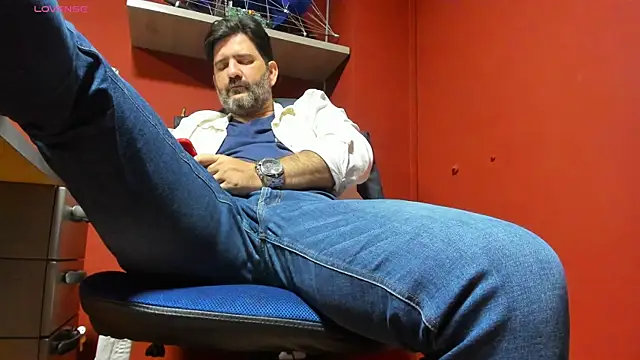 Maxi TheBigDaddy online show from March 13, 2025, 12:35 pm