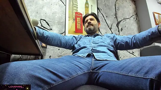 Maxi TheBigDaddy online show from December 19, 2025, 10:00 am