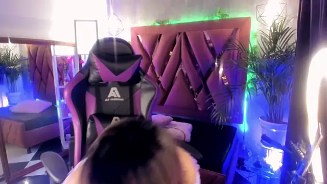 Megan inked online show from January 9, 2025, 3:47 am