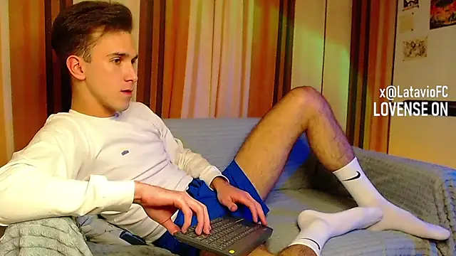 Midnighter  online show from November 4, 2025, 12:10 am