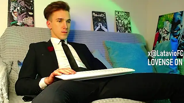 Midnighter  online show from March 4, 2026, 11:16 am