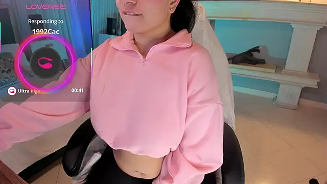 scarlet miller1 online show from March 14, 2025, 11:56 am