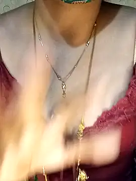 tuttifrutti17 online show from January 5, 2025, 7:07 pm