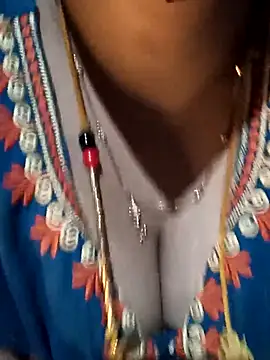 tuttifrutti17 online show from September 16, 2025, 5:58 pm