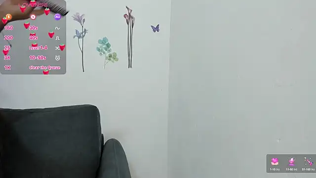 lunahot  07 online show from March 15, 2025, 8:58 am