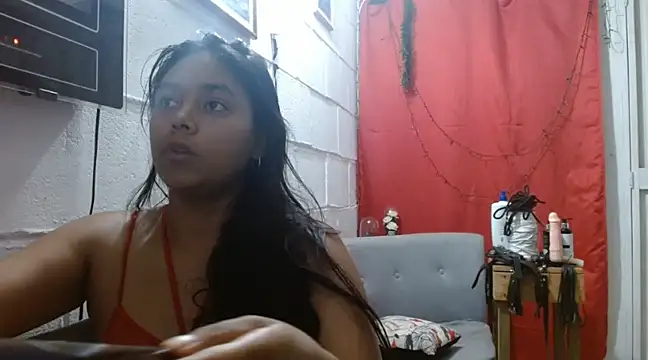 Snapshot of Chiara_petterson chatting on January 25, 2025, 5:18 am Chiara petterson online show from January 25, 2025, 5:18 am